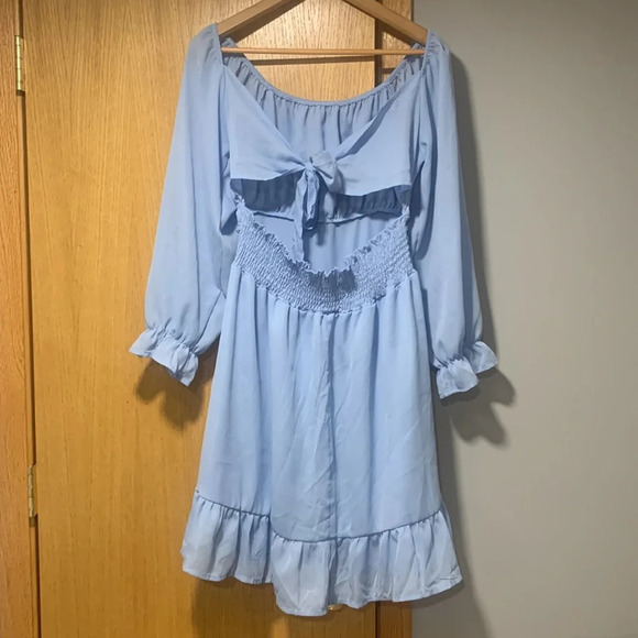 Zaful light blue open back dress - Picture 3 of 5